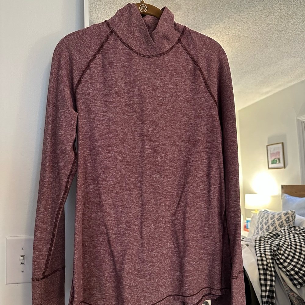Lululemon women’s pullover